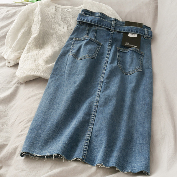 Sieviešu džinsa svārki ar šķēlumu un jostu