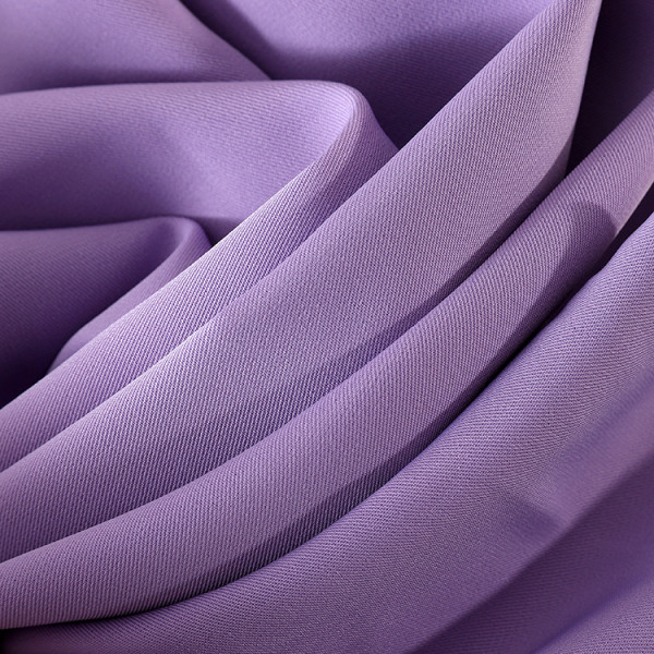 Moodne kaheosaline naiste komplekt - lühikeste varrukatega pluus ja laiad püksid