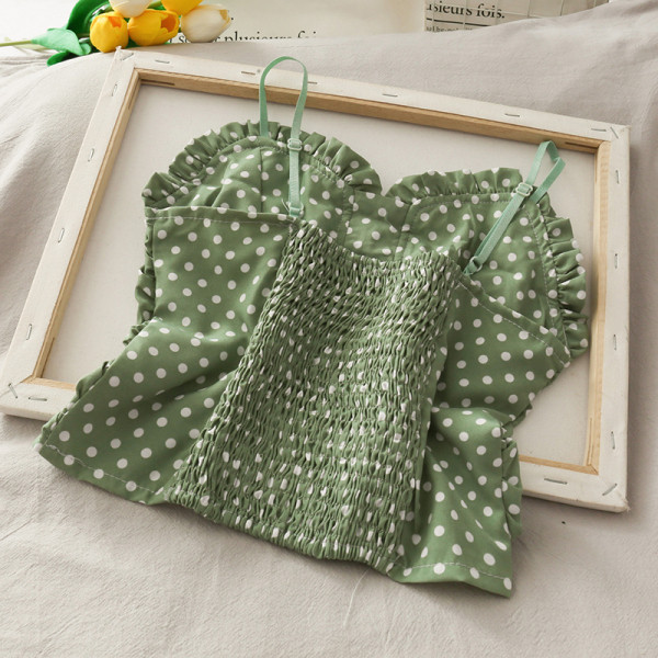 Naiste täpiline topp õhukeste rihmade ja spitsikaelusega