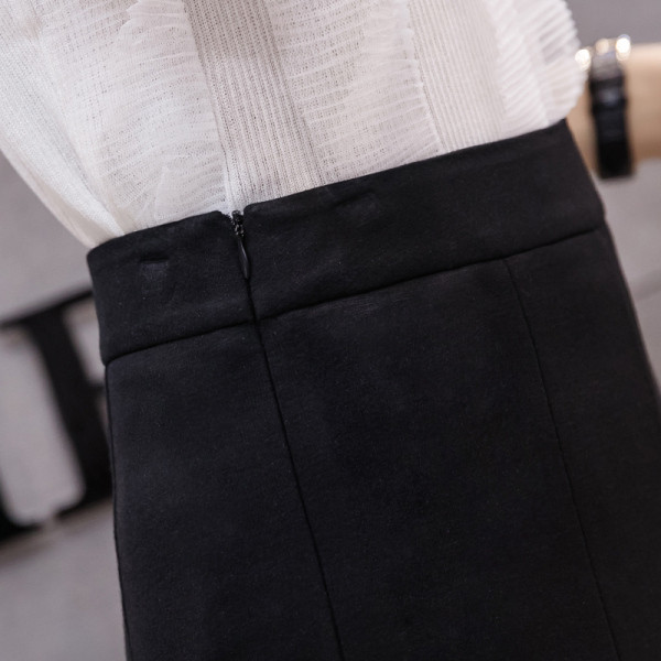 Aktuális női nadrág 9/10 hosszúsággal, magas derékkal