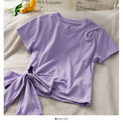 Ikdienas sieviešu blūze ar ovālu kakla izgriezumu un lentīti