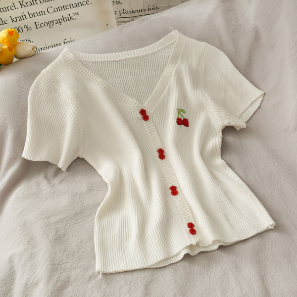 Női blúz kordbársony mezből, hímzéssel és gombokkal