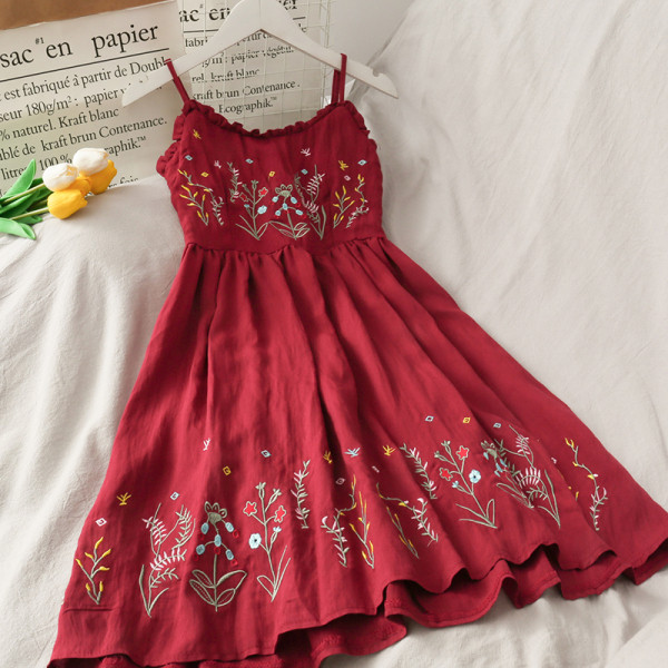 Retro naiste kleit peenikeste rihmade ja tikandiga