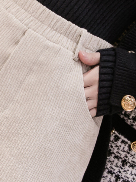 Pantaloni scurți casual de damă cu talie elastică