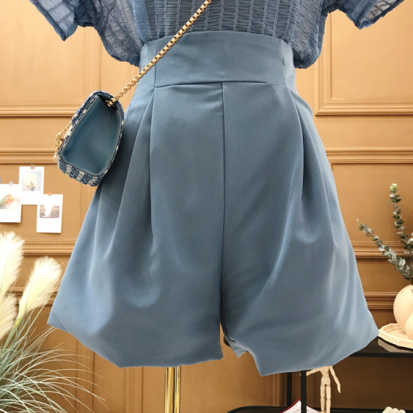 Pantaloni scurti de dama uni cu talie inalta - model larg