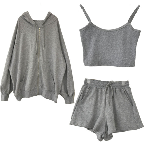 Set pentru femei din trei părți, inclusiv hanorac, maiou și pantaloni scurți