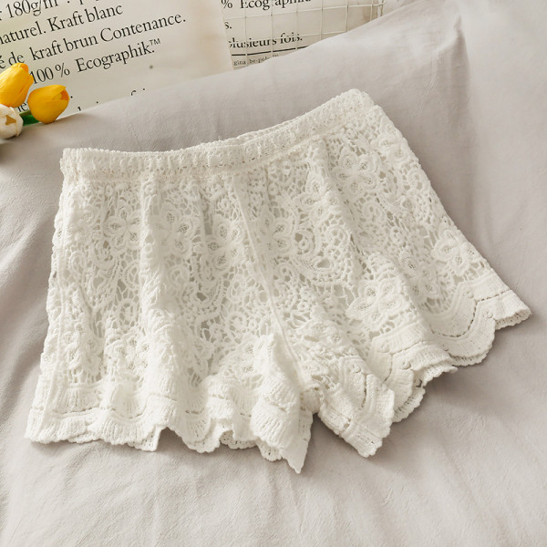 Naiste lühikesed pitsist püksid