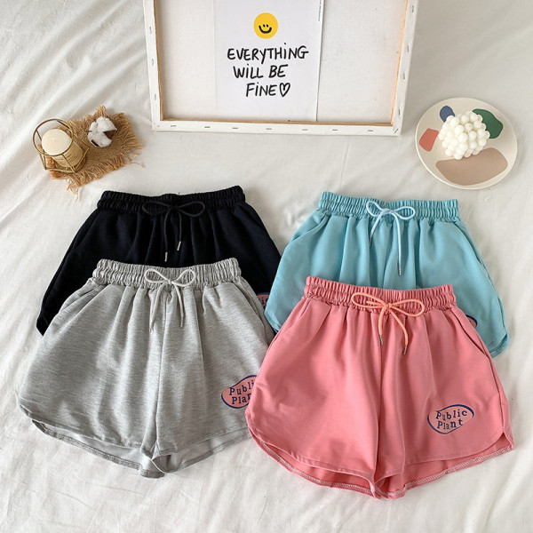 Pantaloni scurți casual cu cravate și aplicații