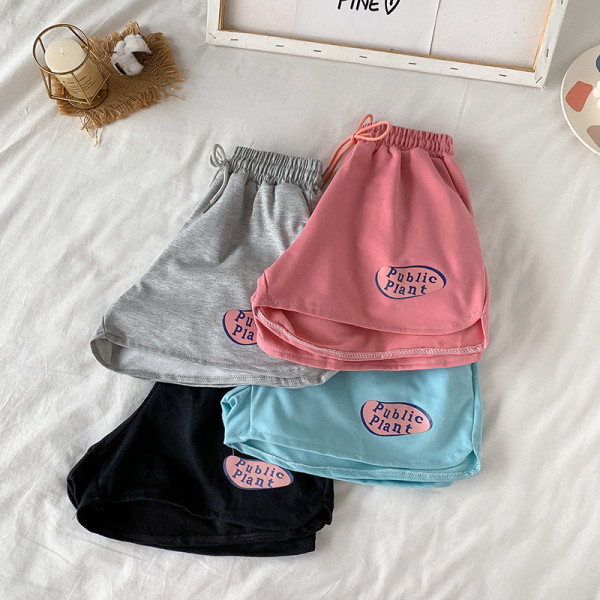 Pantaloni scurți casual cu cravate și aplicații