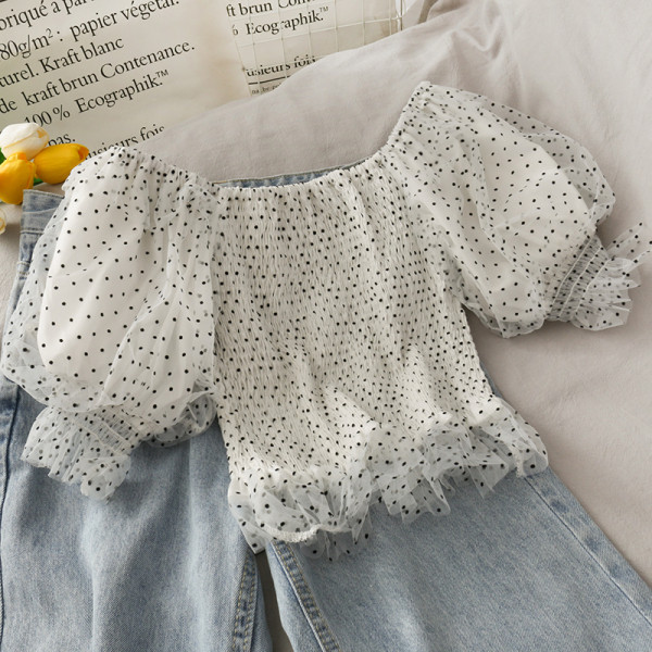 Bluză de damă modernă cu mâneci bufante și decolteu barcă