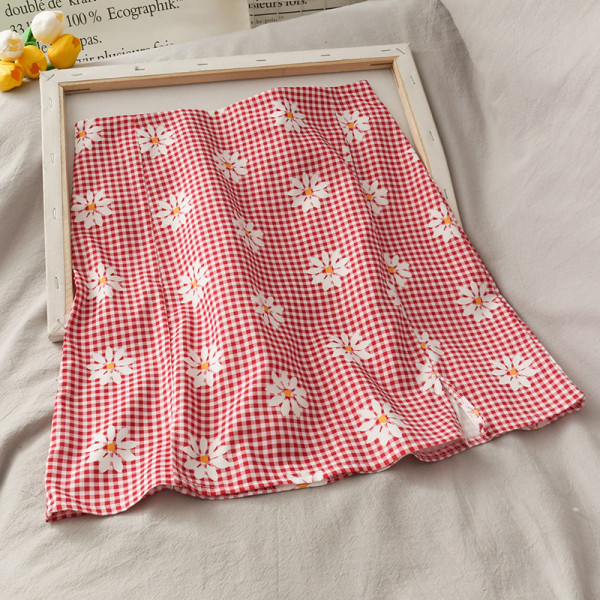 Rūtaini sieviešu īsi svārki ar augstu vidukli un šķēlumu