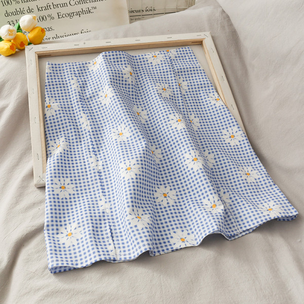 Rūtaini sieviešu īsi svārki ar augstu vidukli un šķēlumu