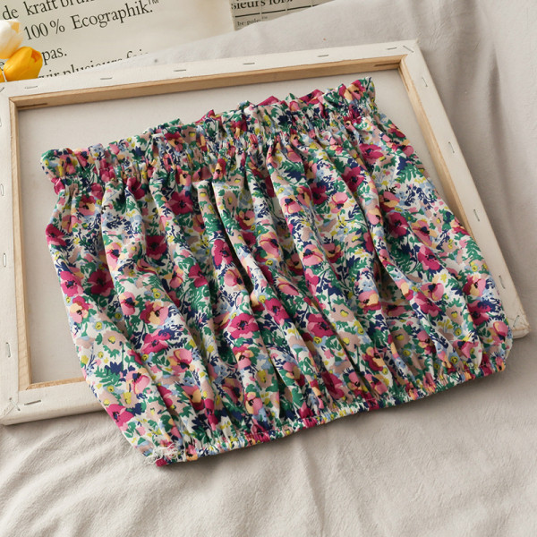 Retro naiste lillemustriga rinnahoidja