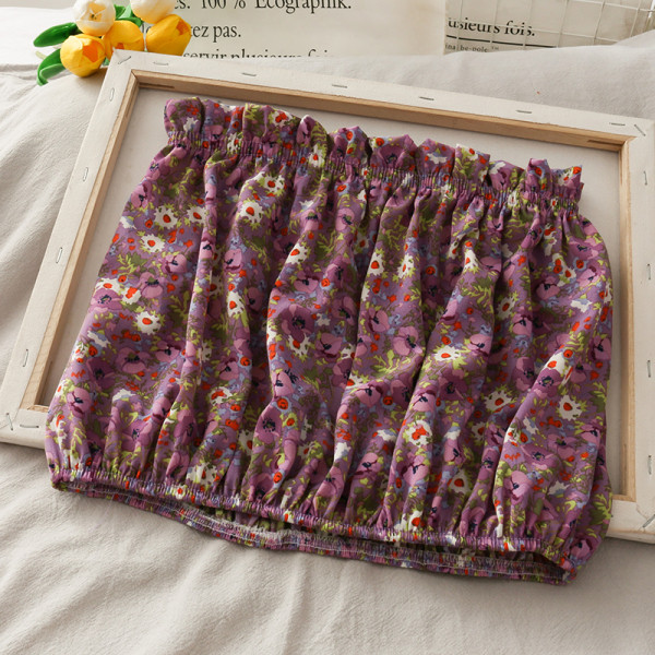 Retro naiste lillemustriga rinnahoidja