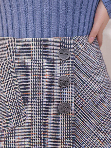 Fusta dama in carouri cu inchidere laterala