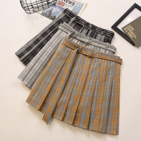 Fusta scurta plisata cu centura si linie A