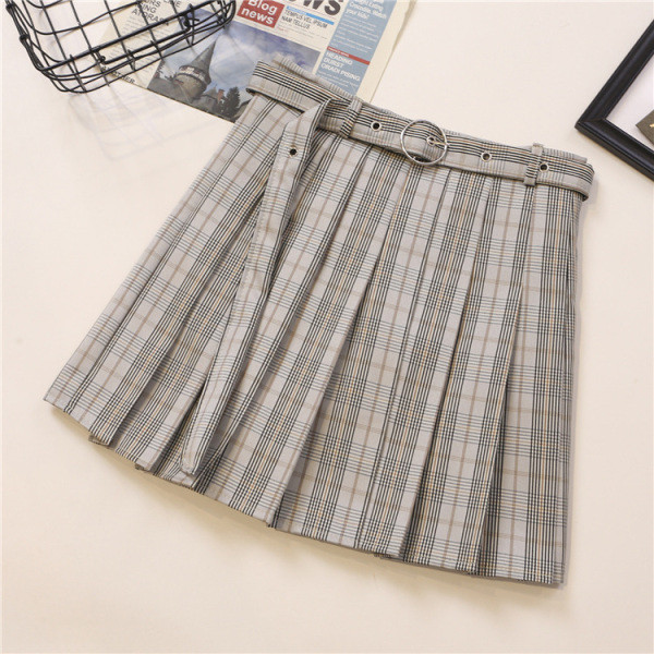 Fusta scurta plisata cu centura si linie A