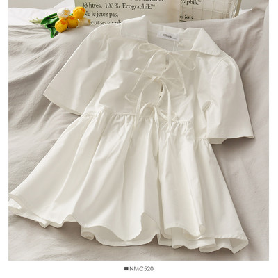 Cămașă de damă decupată cu mâneci scurte și cravate