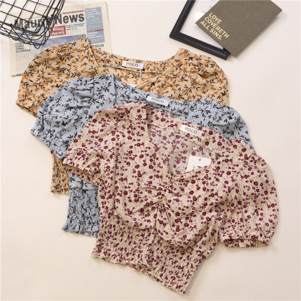 Cămașă de damă cu decolteu în V și mâneci scurte