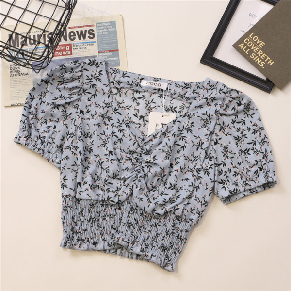 Cămașă de damă cu decolteu în V și mâneci scurte