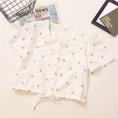 Cămașă modernă de damă cu șireturi și decolteu pătrat