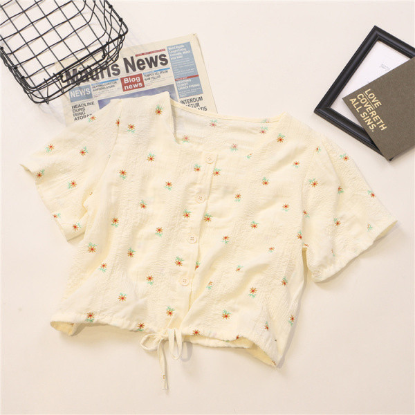 Cămașă modernă de damă cu șireturi și decolteu pătrat