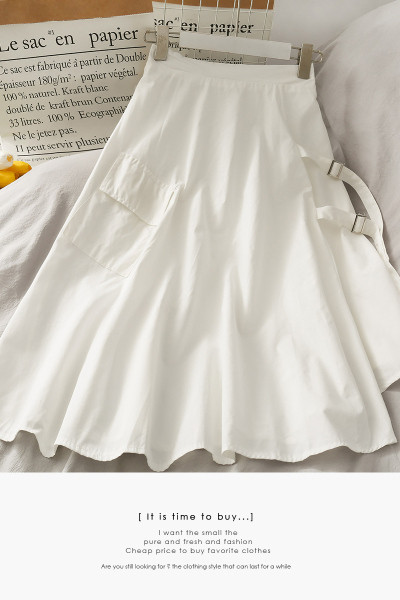 Hosszú női szoknya magas derékkal és csatokkal