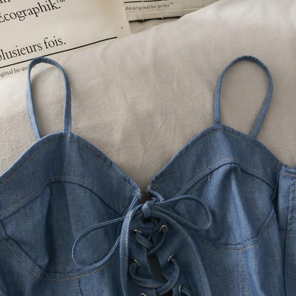 Bluză de damă modernă cu mâneci căzute și cravate