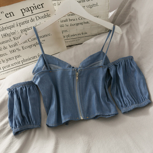 Bluză de damă modernă cu mâneci căzute și cravate