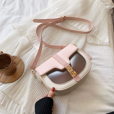 Eko bőrből és fém elemből készült alkalmi női táska