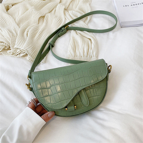 Stilīga sieviešu soma no eko ādas ar garu rokturi