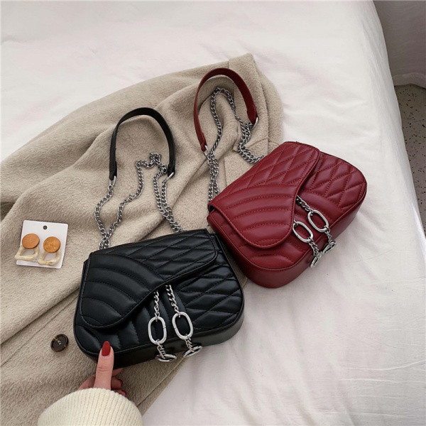 Geantă casual de damă cu mâner lung și lanț