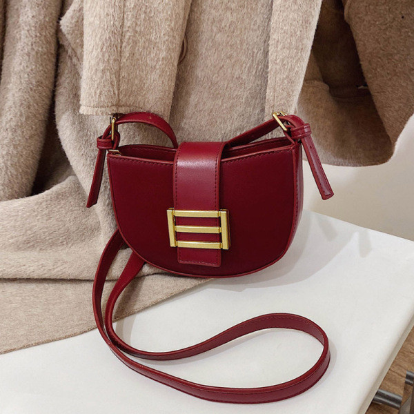 Női mindennapi táska eko bőrből, csattal