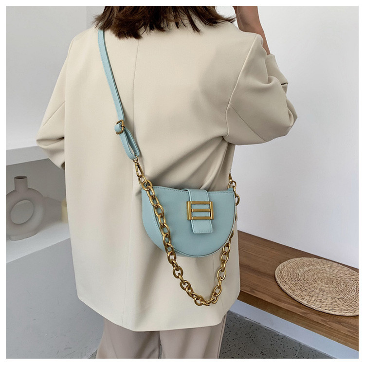 Női mindennapi táska eko bőrből, csattal