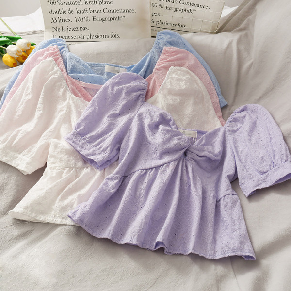 Bluză de damă modernă cu mâneci 3/4 - model decupat