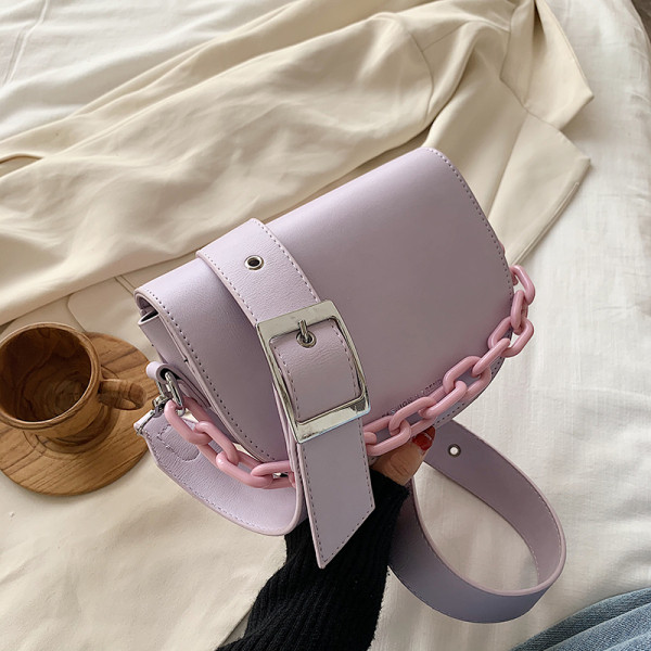 Geanta de dama eleganta din piele ecologica cu element metalic si maner lung