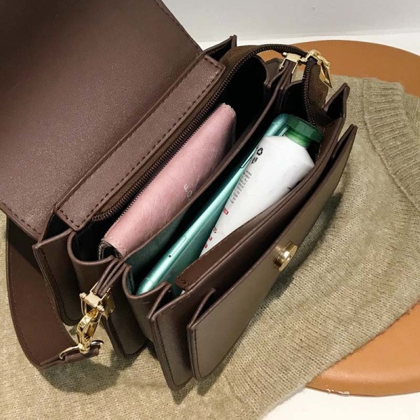 Geanta de dama la zi cu maner lung, model simplu