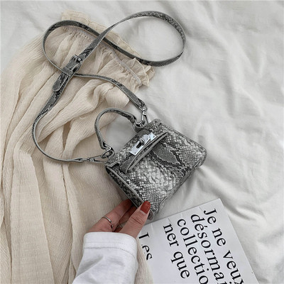 Geanta de dama moderna din piele ecologica cu manere scurte si lungi