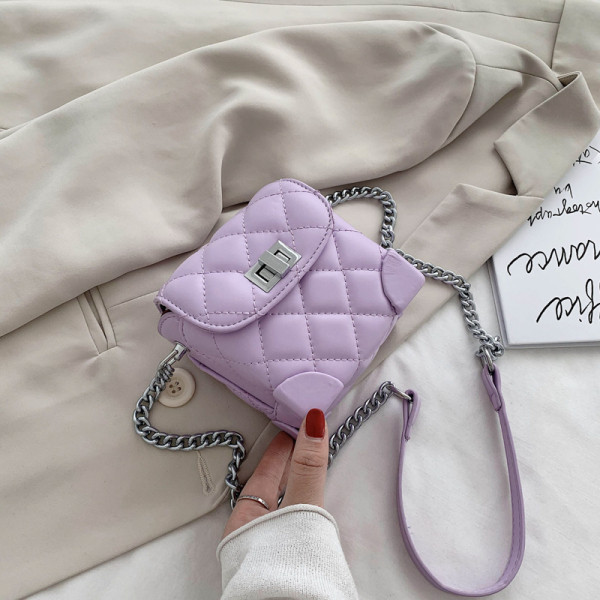 Geanta de dama moderna cu maner metalic