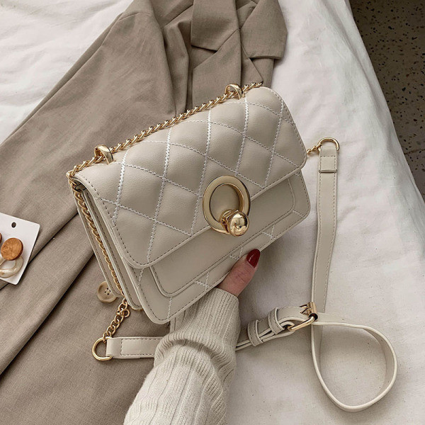 Stilīga sieviešu soma no eko ādas ar sprādzi