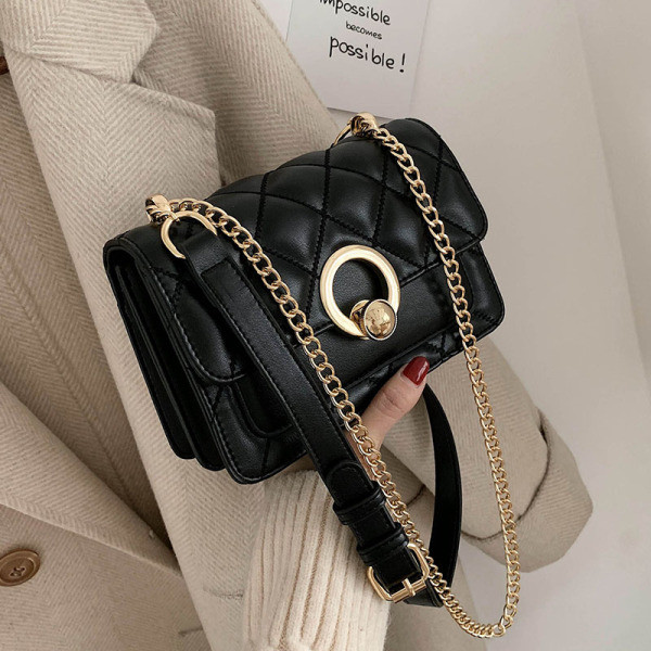 Stilīga sieviešu soma no eko ādas ar sprādzi