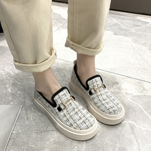 Pantofi casual dama de primavara-toamna cu element metalic