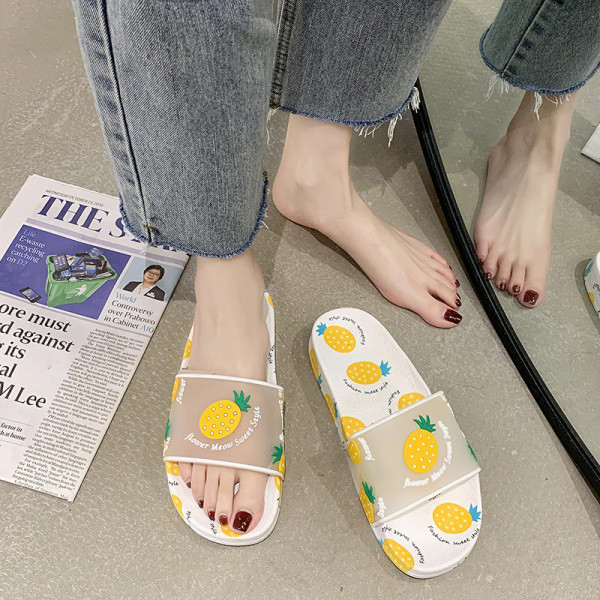 Papuci dama cu talpa plata si aplicatie - potriviti si pentru plaja