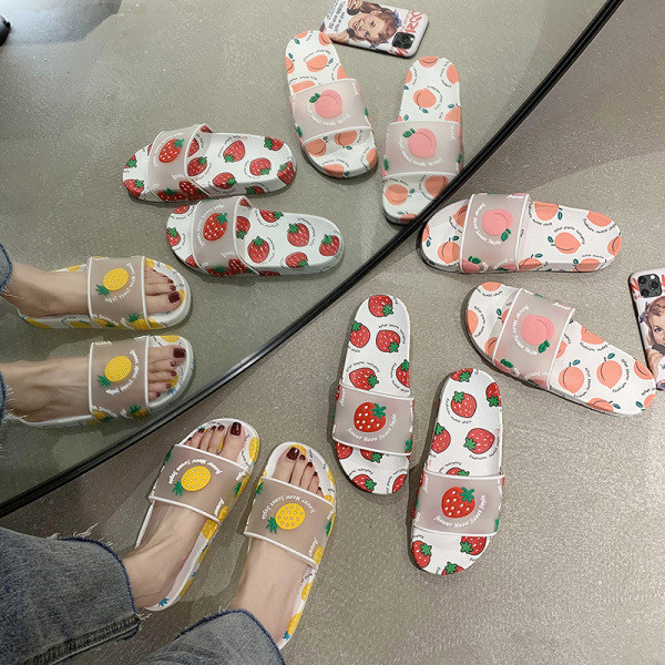 Papuci dama cu talpa plata si aplicatie - potriviti si pentru plaja