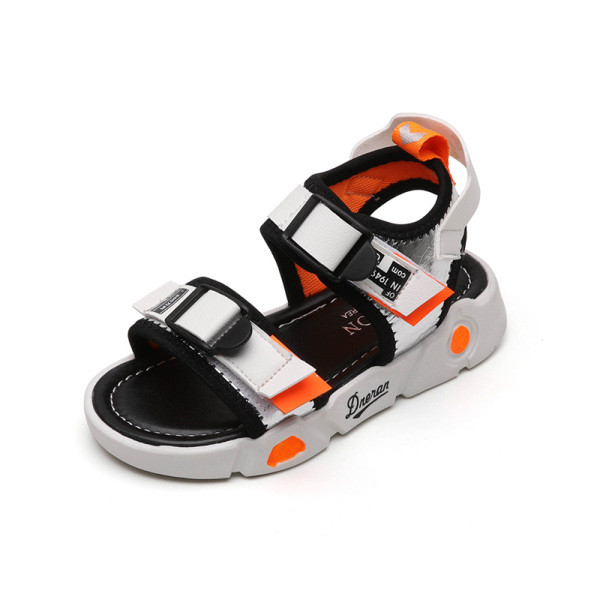 Kleebistega vabaaja laste sandaalid poistele