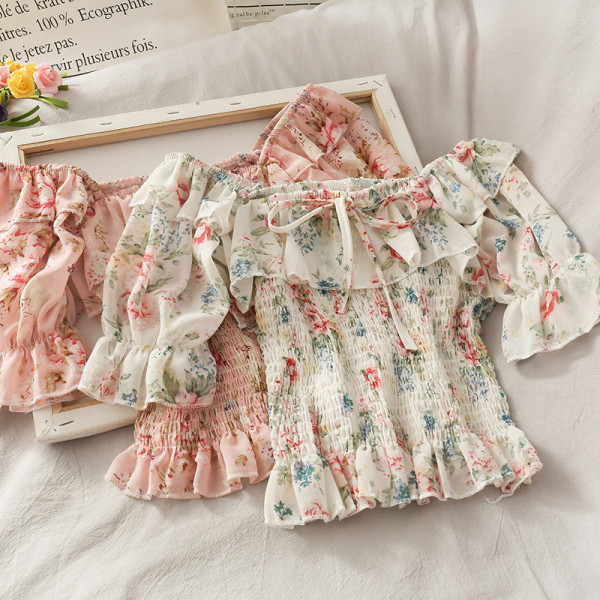 Bluză de damă modernă cu imprimeu floral și decolteu barcă