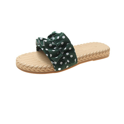 Naiste moodsad lameda tallaga sussid