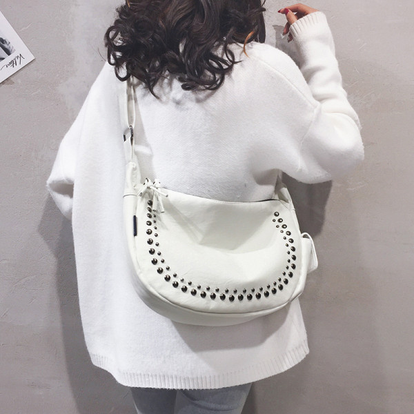 Igapäevane aasadega naiste õlakott