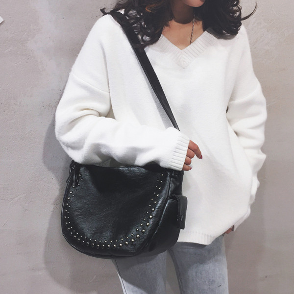 Igapäevane aasadega naiste õlakott