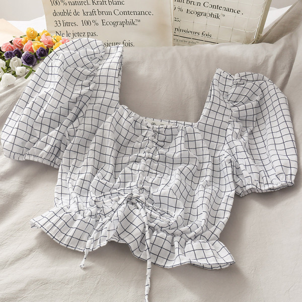 Bluză de damă modernă cu decolteu pătrat și mâneci scurte